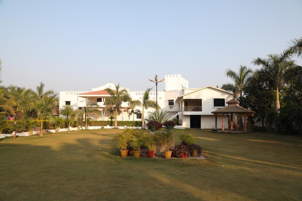 Swayam Resort Balangir Exterior photo